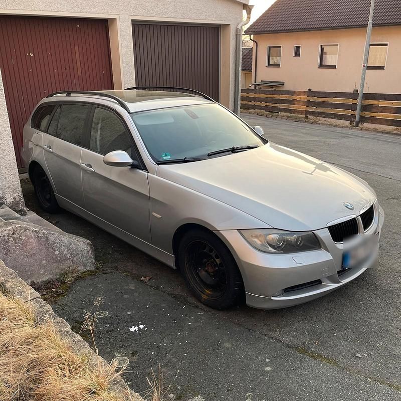 Gebraucht BMW 320 163 PS (119 kW) 2007 Silber Kombi