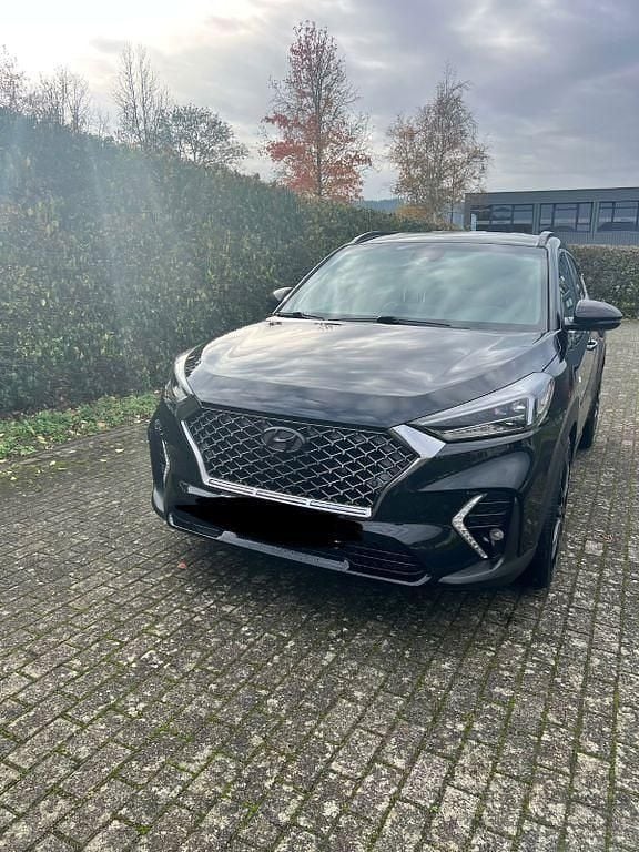 Schwarz Gebraucht 2019 Hyundai Tucson N Line SUV | 20.900 € (Fairer Preis) - Bild 1/4