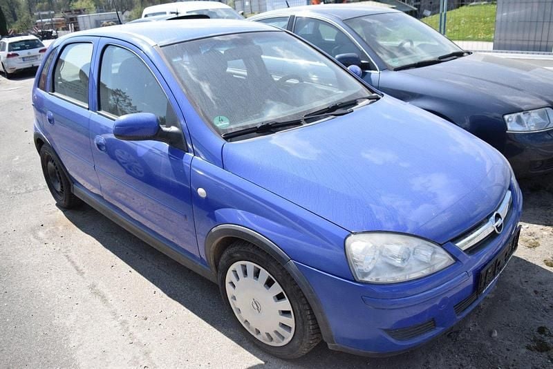 Second-hand Opel Corsa 80 CP (58 kW) 2006 Albastru Hatchback