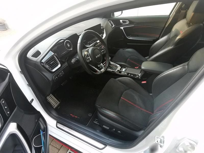 Gebraucht Kia ProCeed GT 204 PS (150 kW) 2022 Weiß Kombi