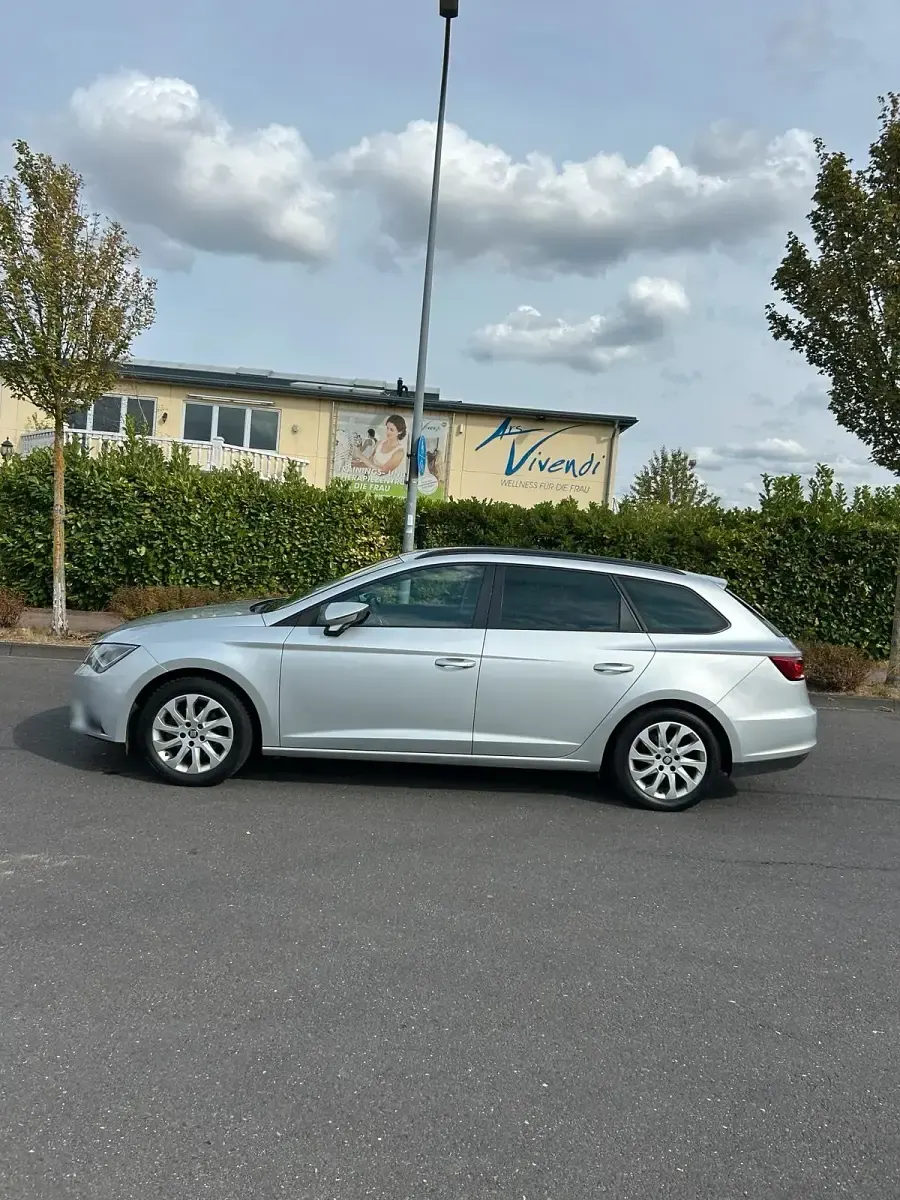 Gebraucht Seat Leon 150 PS (110 kW) 2015 Silber Kombi