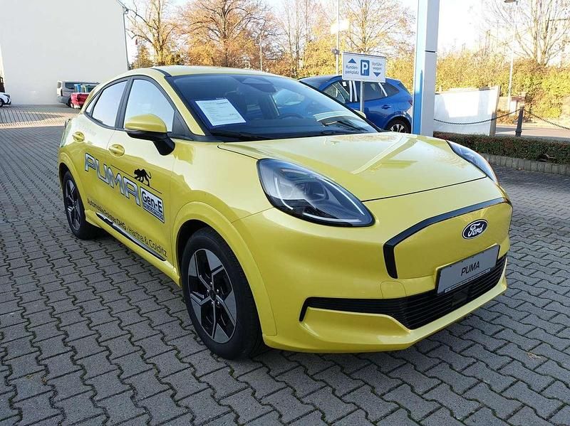 Neu Ford Puma Gen-E 124 kW (169 PS) 2025 Elektrikgelbmetallic SUV