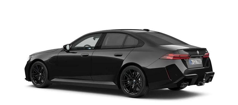 Neu BMW M5 Performance 727 PS (534 kW) 2025 Saphirschwarz metallic Limousine