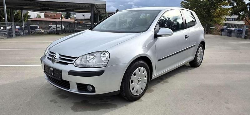 Reflexsilber Gebraucht 2005 VW Golf V Limousine | 5.690 € (Teuer) - Bild 1/4