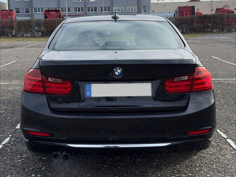 Gebraucht BMW 328 Luxury Line 245 PS (180 kW) 2012 Schwarz Limousine