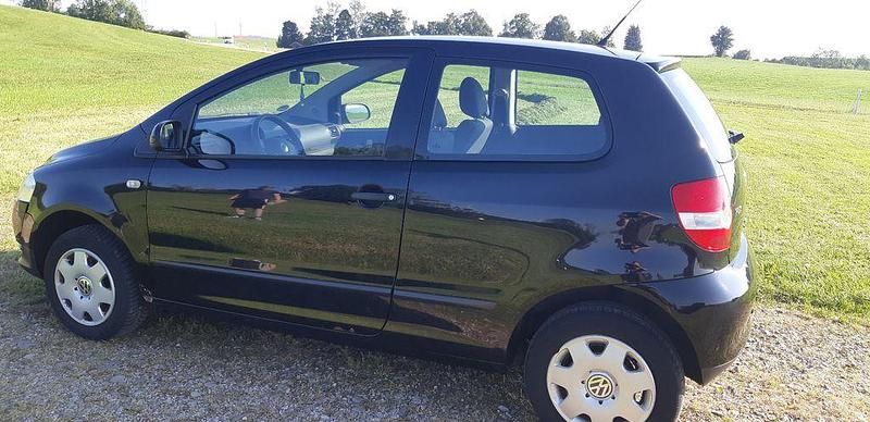 Schwarz Gebraucht 2007 VW Fox Kleinwagen | 600 € (Superpreis) - Bild 1/4
