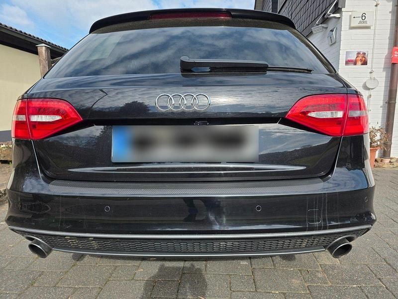 Gebraucht Audi A4 Ambition 170 PS (125 kW) 2014 Schwarz Kombi