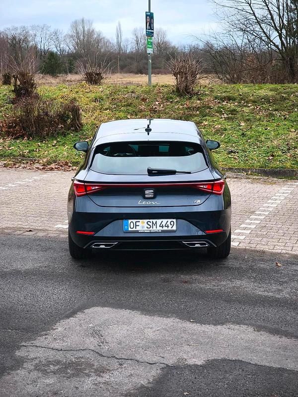 Gebraucht Seat Leon FR 150 PS (110 kW) 2022 Blau Limousine