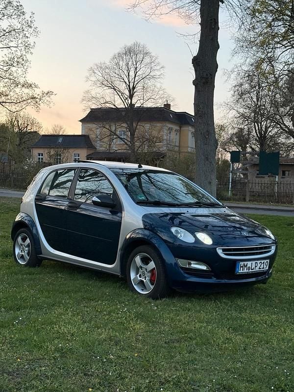 Blau Gebraucht 2004 Smart ForFour Kleinwagen | 2.000 € (Fairer Preis) - Bild 1/4