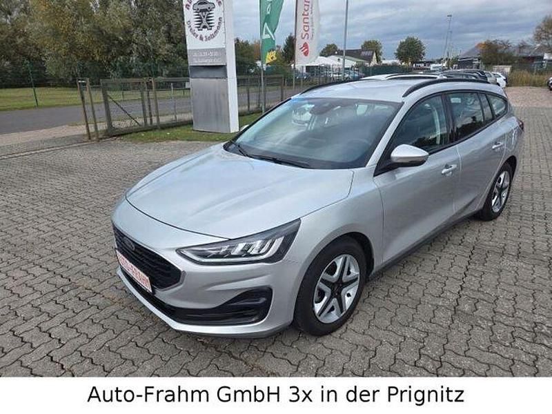 Gebraucht Ford Focus Cool & Connect 74 PS (54 kW) 2018 Andere Limousine