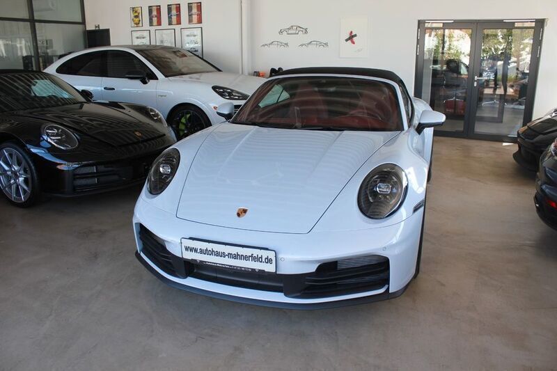 Grau Neu 2025 Porsche 911 Carrera Cabriolet Cabrio | 143.992 € - Bild 1/4