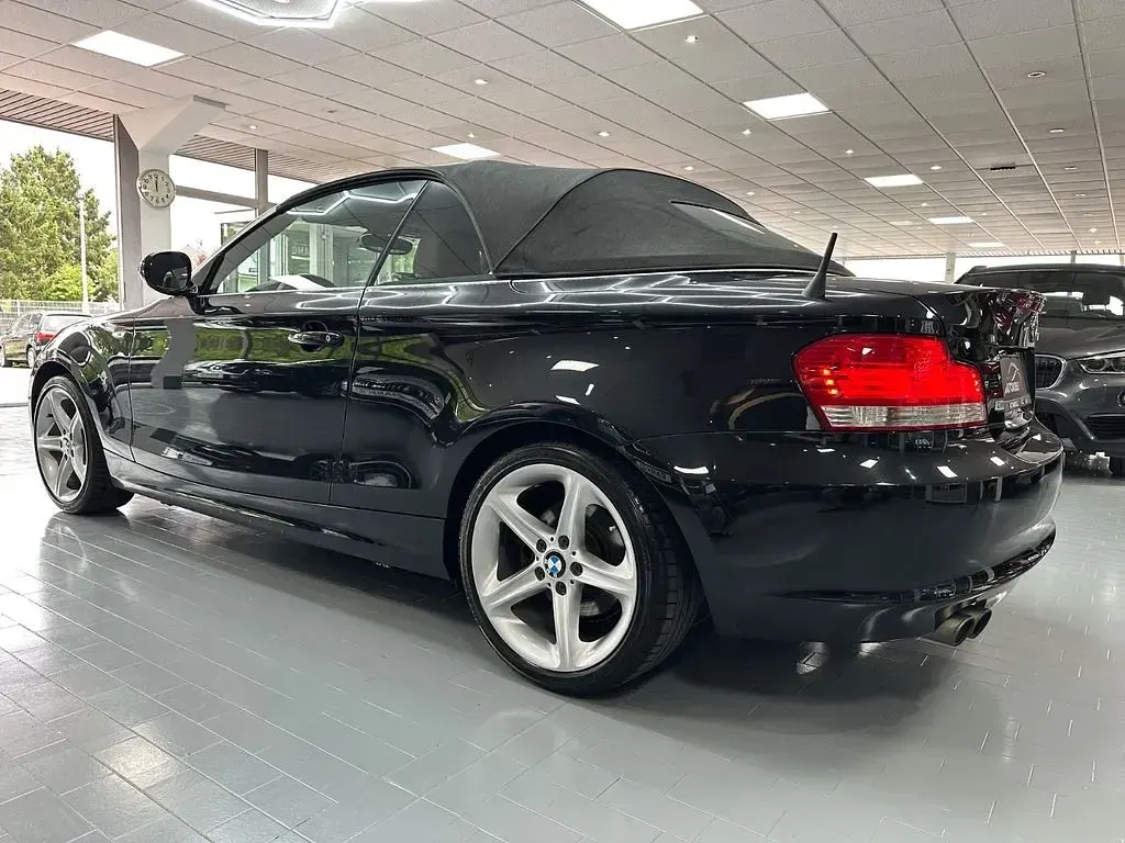 Gebraucht BMW 125 Cabriolet Sport Line 218 PS (160 kW) 2011 Schwarz Cabrio