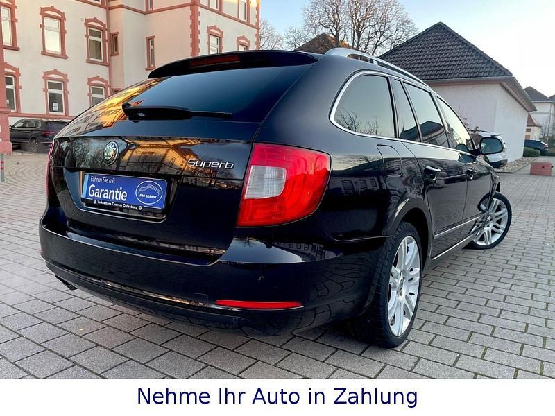 Gebraucht Skoda Superb 160 PS (117 kW) 2011 Schwarz Kombi