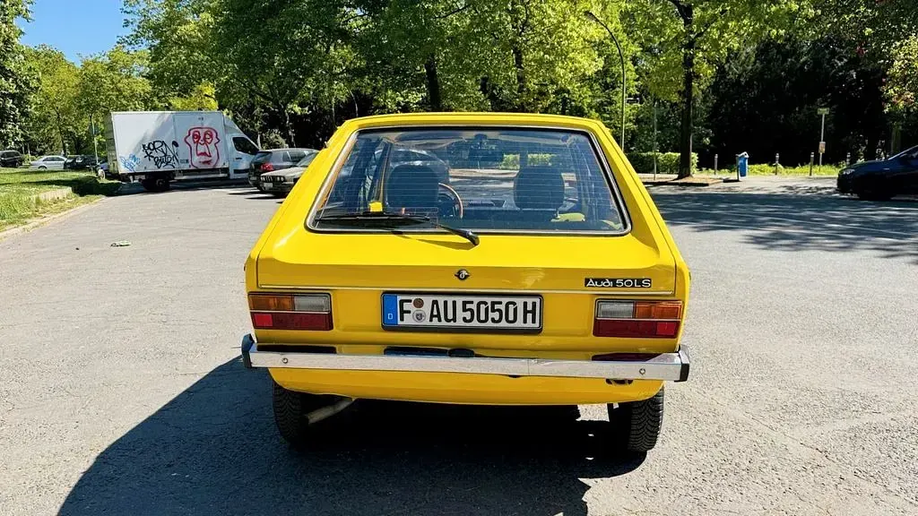 Gebraucht Audi 50 50 PS (36 kW) 1976 Gelb Kleinwagen