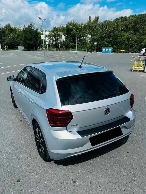Gebraucht VW Polo IQ Drive 80 PS (58 kW) 2020 Silber Limousine
