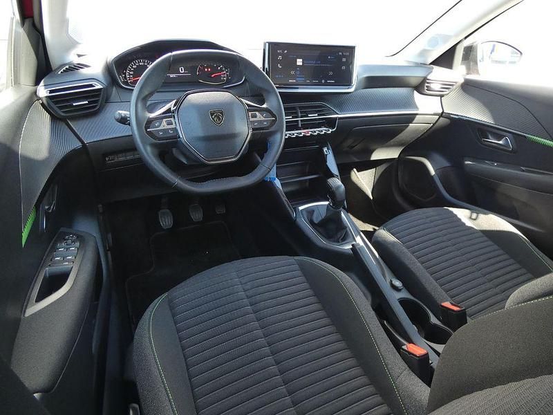 Second-hand Peugeot 208 75 CP (55 kW) 2024 Roșu Hatchback