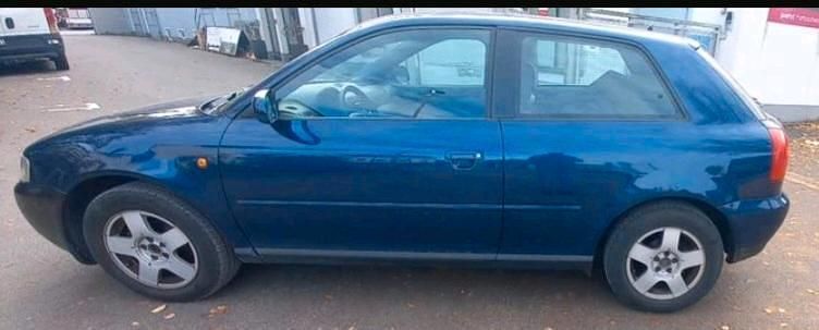 Gebraucht Audi A3 105 PS (77 kW) 2000 Blau Kleinwagen
