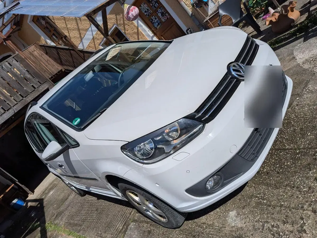 Gebraucht VW Touran 140 PS (102 kW) 2012 Weiß Van / Kleinbus