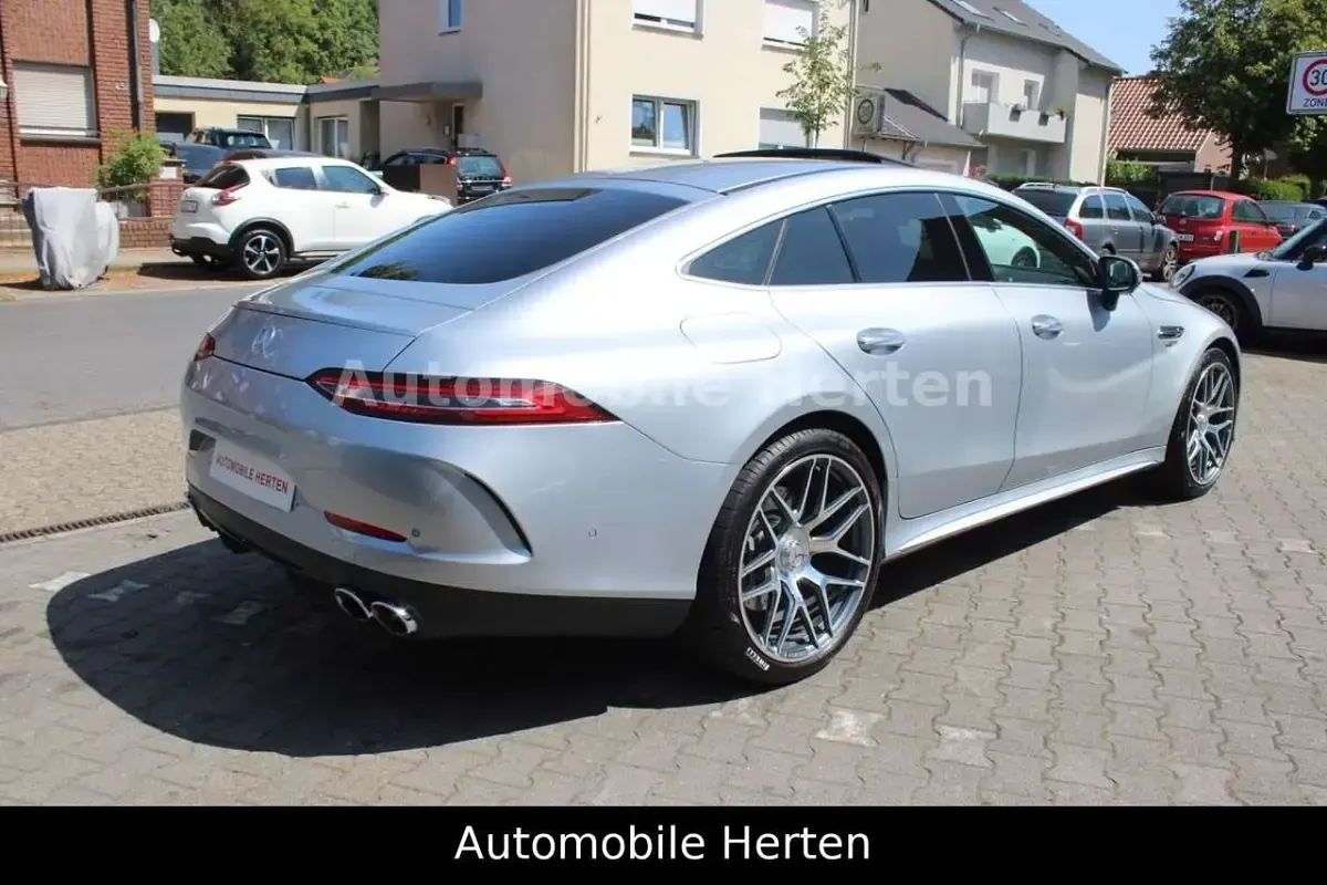 Gebraucht Mercedes AMG GT 43 AMG 367 PS (269 kW) 2021 Hightech silber Coupé