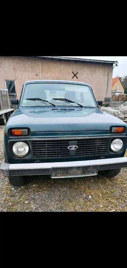 Gebraucht Lada niva 2010 Grün SUV