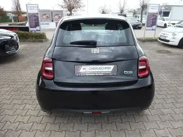 Gebraucht Fiat 500e Icon 86 kW (118 PS) 2022 Onyx schwarz Kleinwagen