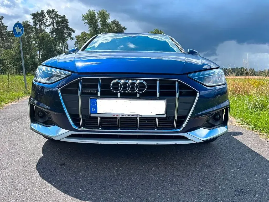 Gebraucht Audi A4 Allroad 265 PS (194 kW) 2022 Blau Kombi