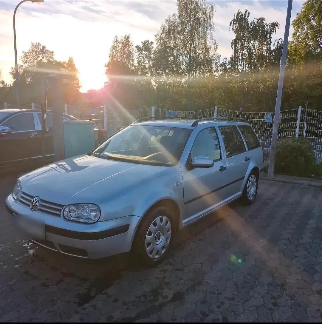 Używany VW Golf IV 102 KM (75 kW) 2004 Szary Kombi