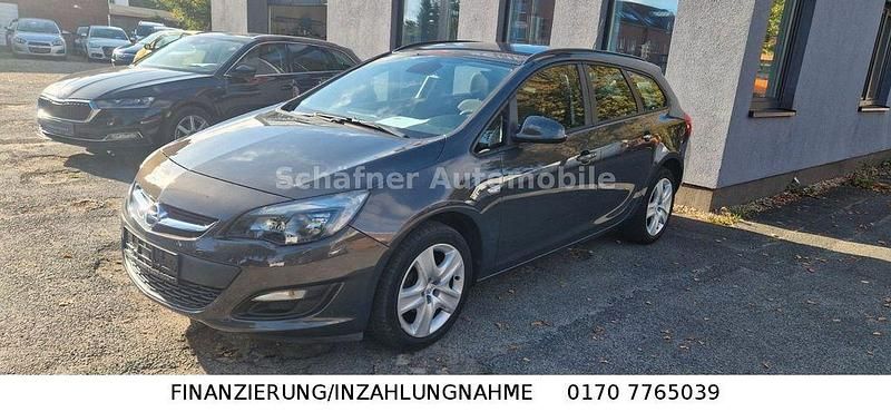Gebraucht Opel Astra Selection 101 PS (74 kW) 2013 Grau Kombi