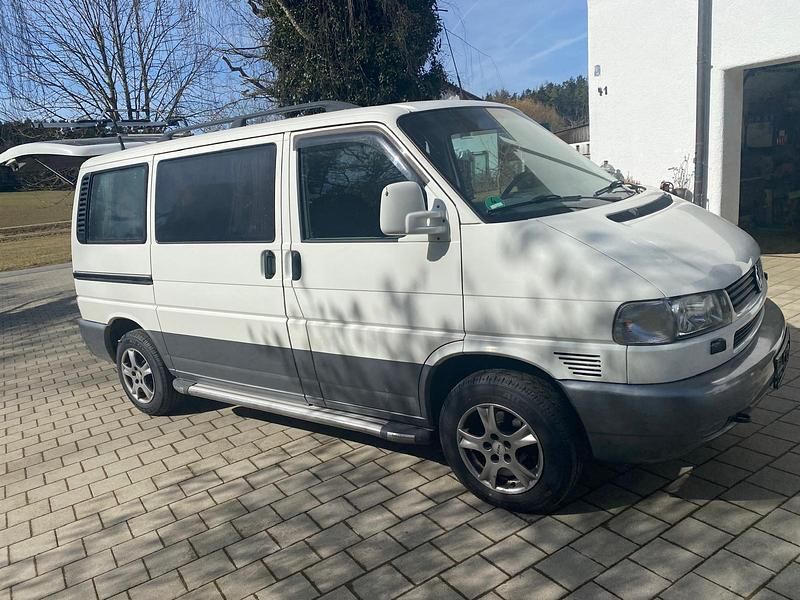 Second-hand VW Caravelle 102 CP (75 kW) 2002 Alb Van