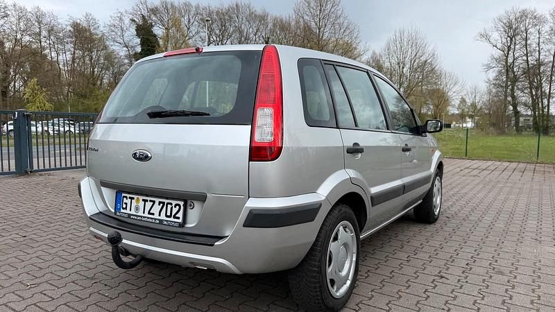 Gebraucht Ford Fiesta 80 PS (58 kW) 2006 Grau Kleinwagen