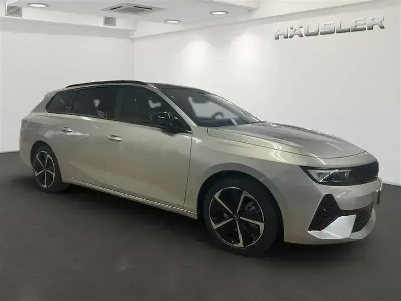 Gebraucht Opel Astra 131 PS (96 kW) 2024 Silber Kleinwagen