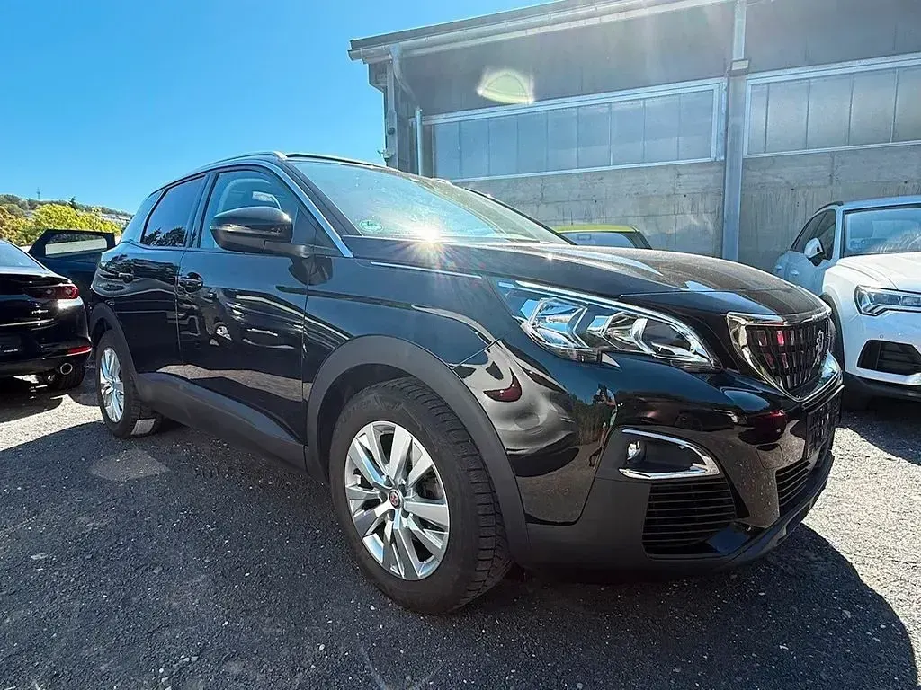 Gebraucht Peugeot 3008 Active 131 PS (96 kW) 2018 Schwarz SUV