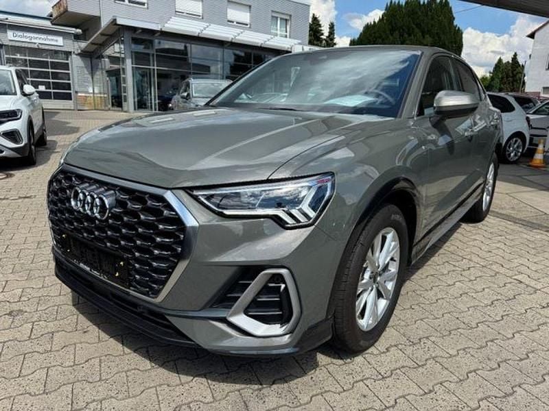 Grau Gebraucht 2024 Audi Q3 Sportback S-Line SUV | 39.850 € (Guter Preis) - Bild 1/3