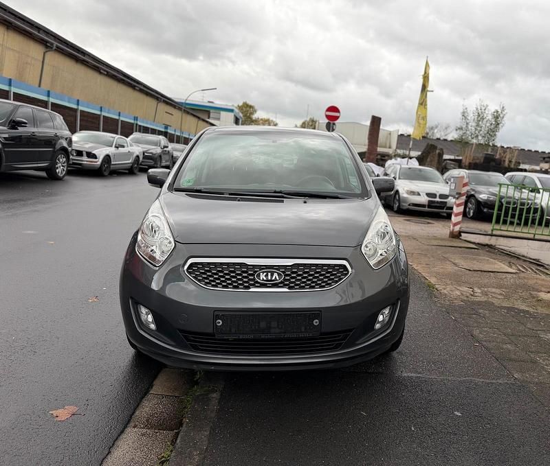 Grau Gebraucht 2011 Kia Venga 2 Kleinwagen | 3.900 € (Guter Preis) - Bild 1/4