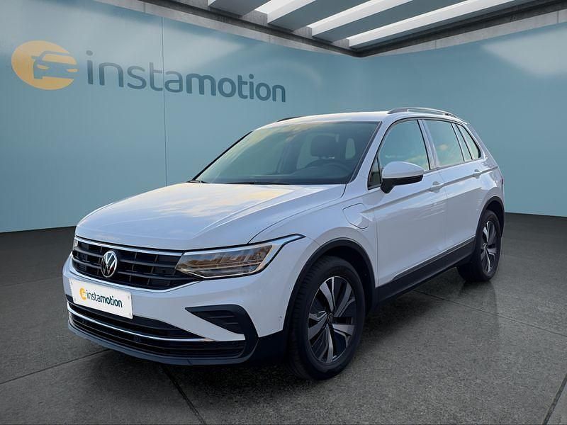 Weiß Gebraucht 2021 VW Tiguan SUV | 24.399 € (Guter Preis) - Bild 1/4