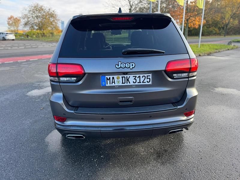 Gebraucht Jeep Grand Cherokee Summit 250 PS (183 kW) 2016 Schwarz SUV