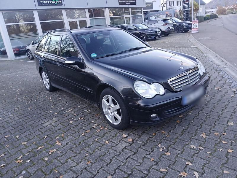 Schwarz Gebraucht 2005 Mercedes C220 Kombi | 1.800 € (Fairer Preis) - Bild 1/4