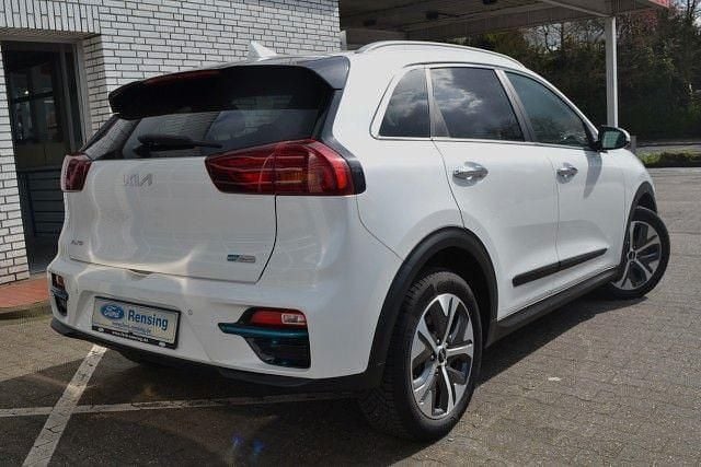 Gebraucht Kia e-Niro Spirit 150 kW (204 PS) 2022 Weiß SUV