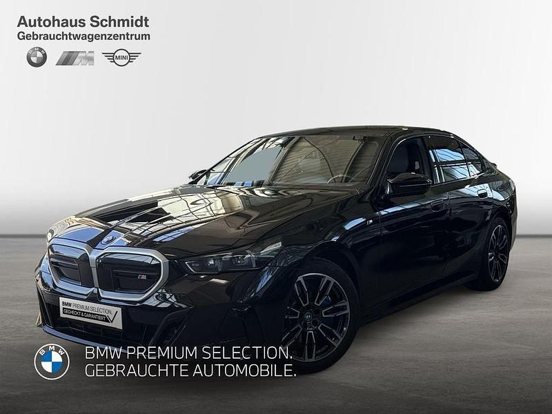 Saphirschwarz Gebraucht 2024 BMW i5 Sport Line Limousine | 72.430 € (Guter Preis) - Bild 1/4
