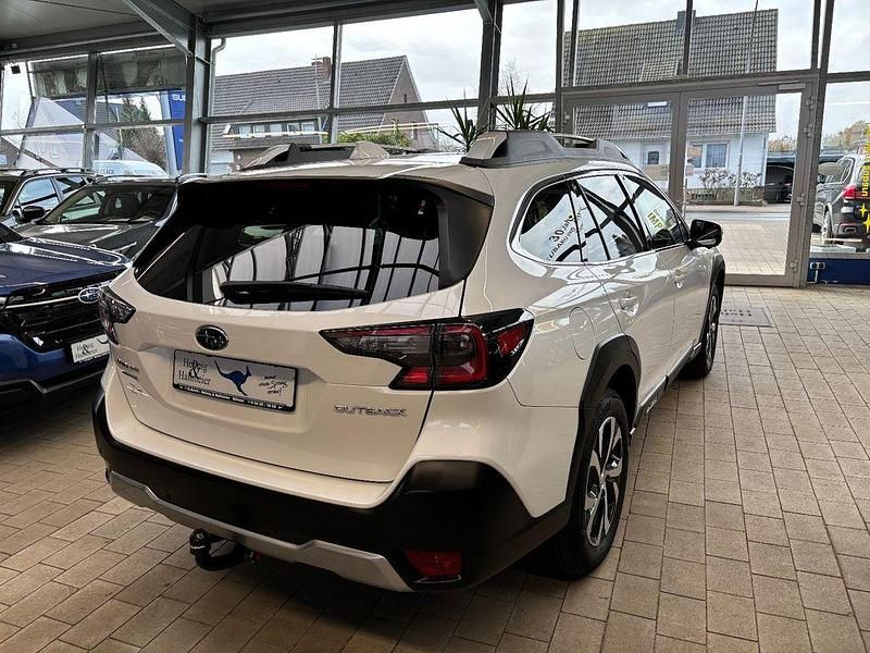Gebraucht Subaru Outback Platinum 169 PS (124 kW) 2022 Weiß Kombi