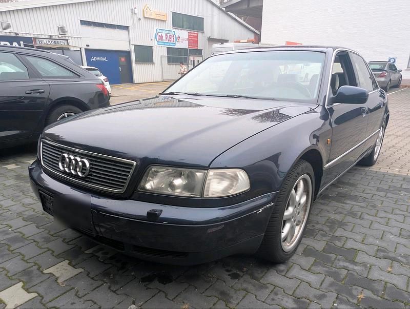 Blau Gebraucht 1997 Audi A8 Limousine | 3.300 € (Superpreis) - Bild 1/4