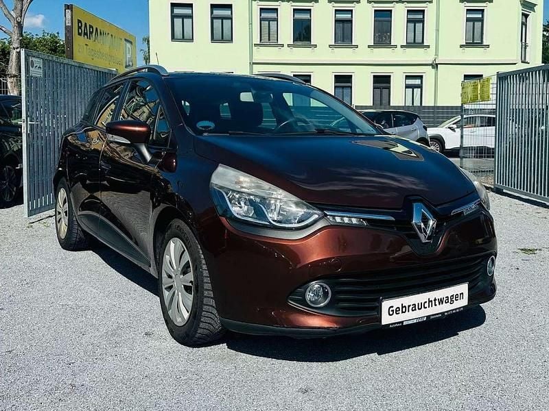 Braun Gebraucht 2013 Renault Clio GrandTour Dynamique Kombi | 3.499 € (Guter Preis) - Bild 1/4
