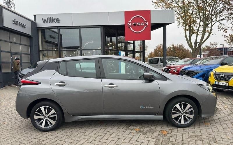 Gebraucht Nissan Leaf Acenta 110 kW (150 PS) 2020 Grau Kleinwagen