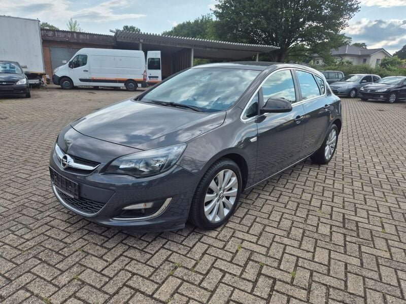 Grau Gebraucht 2015 Opel Astra Limousine | 5.950 € (Superpreis) - Bild 1/4