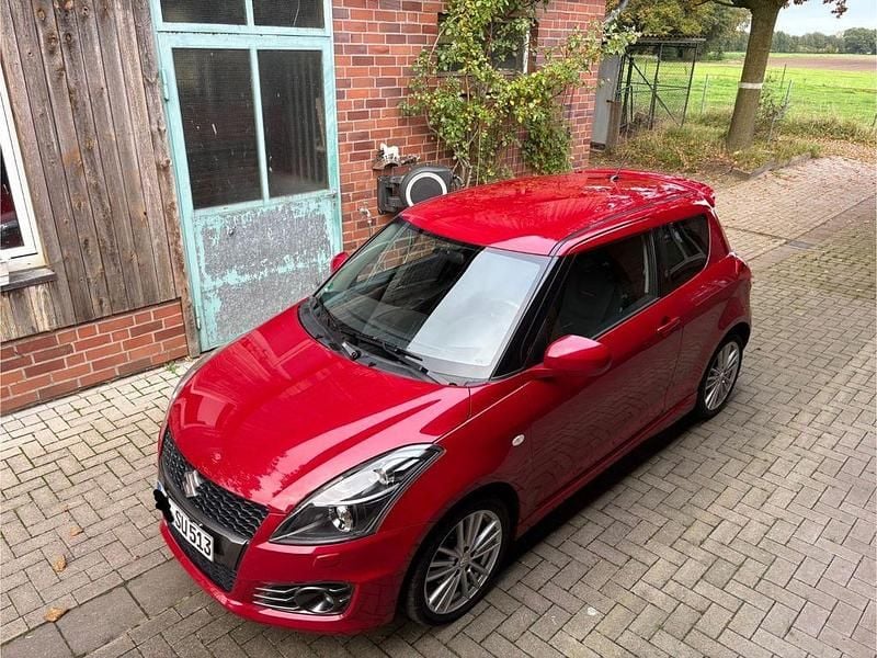 Rot Gebraucht 2012 Suzuki Swift Sport Kleinwagen | 5.750 € (Fairer Preis) - Bild 1/4