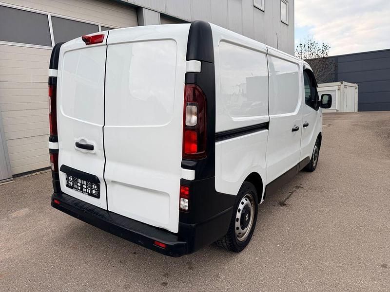 Gebraucht Renault Trafic Komfort 120 PS (88 kW) 2019 Weiß Van / Kleinbus