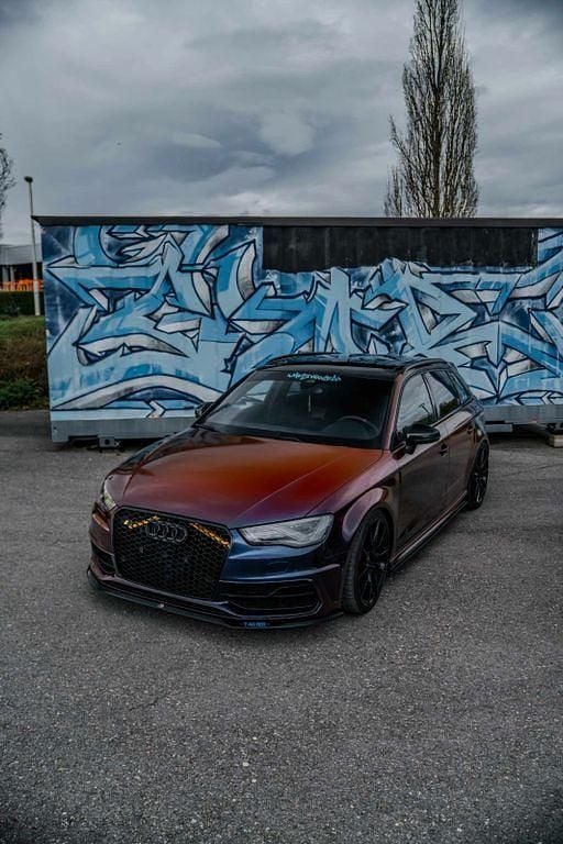 Grau Gebraucht 2014 Audi S3 Sport Limousine | 22.100 € (Guter Preis) - Bild 1/4