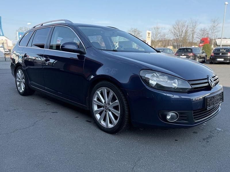 Gebraucht VW Golf VI Exclusive 105 PS (77 kW) 2010 Blau Kleinwagen