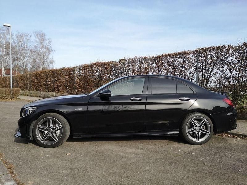 Schwarz Gebraucht 2020 Mercedes C43 AMG AMG Limousine | 49.500 € (Etwas zu teuer) - Bild 1/4