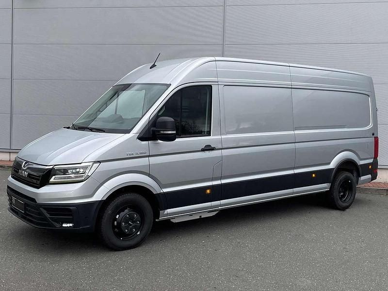 Gebraucht MAN TGE 163 PS (119 kW) 2024 Reflexsilber metallic Van